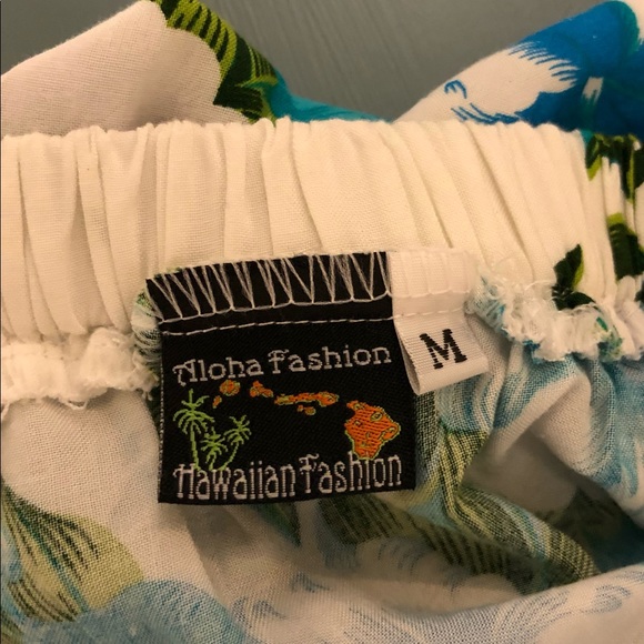 Beautiful bright jumpsuit made in Hawaii NWOT - Picture 8 of 9